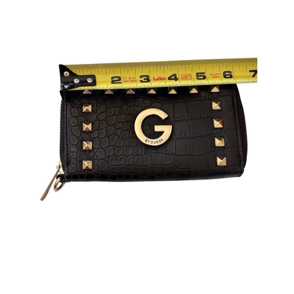 GUESS Medium Zip Around Wallet Black Faux Croc Leather Gold Grommet Studs - Picture 6 of 7